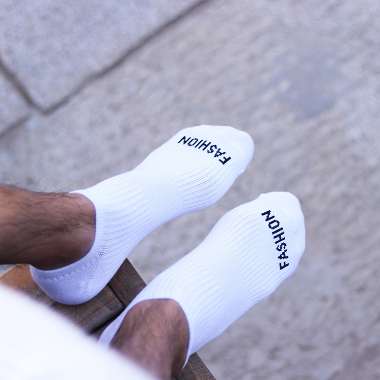 4双装纯棉男士袜子潮男白袜控性感舒适透气吸汗运动船袜字母短袜