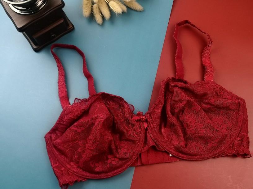 80E本命年红色镂空蕾丝超薄文胸外贸带钢圈大胸内衣透明性感胸罩