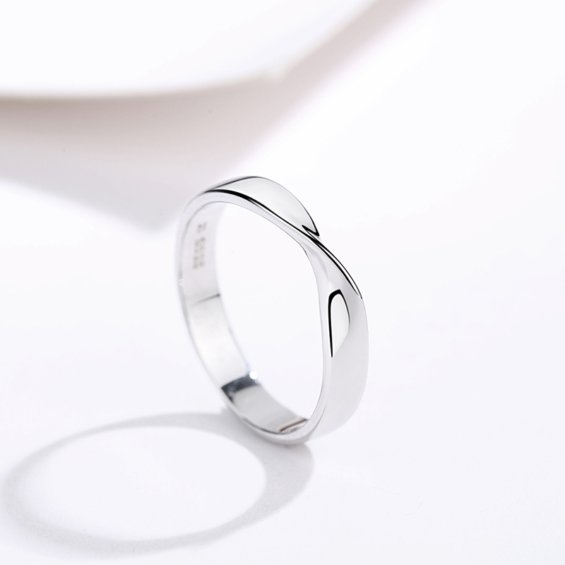 S925银莫比乌斯转角遇到爱戒指女指环简约大方时尚个性生日礼物
