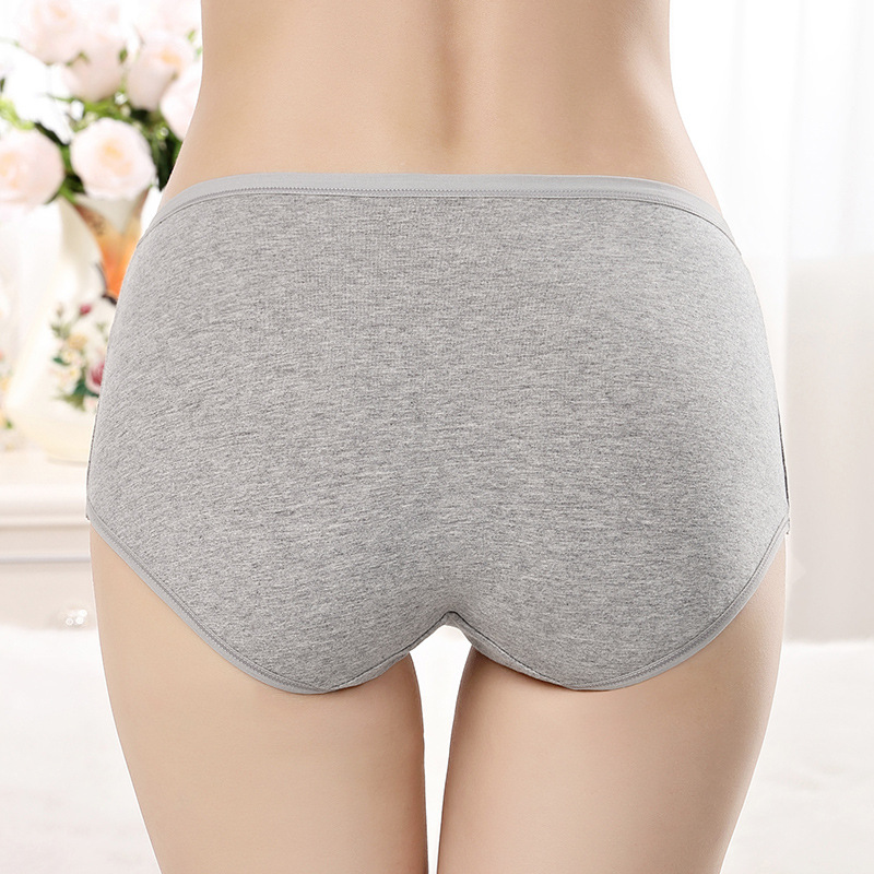 推荐日系可爱夏季女内裤 一片式无痕三角裤 纯色低腰性感内裤