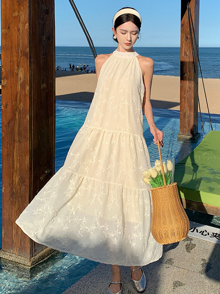 法式无袖挂脖小个子连衣裙超好看的露肩泰国海边度假三亚风沙滩裙