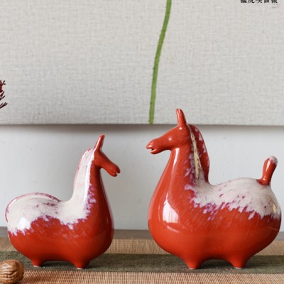 新中式红色陶瓷唐富贵小胖马一对 博古架工艺品禅意酒柜玄关摆件