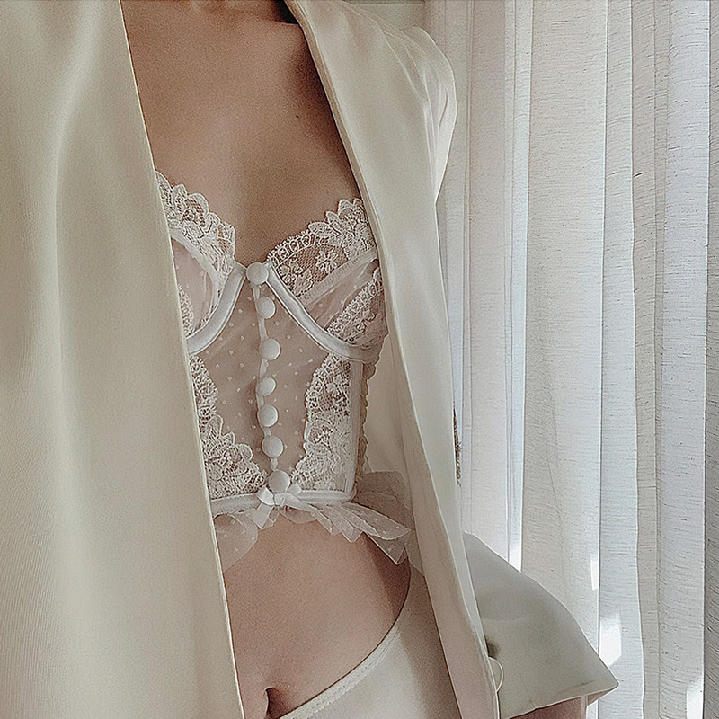 新法式内衣大胸显小聚拢薄款文胸罩白色纯欲蕾丝吊带背心一体套装